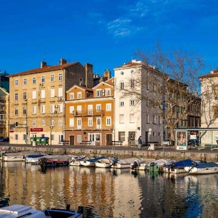 In The Centar Of Rijeka Apartment Exterior foto