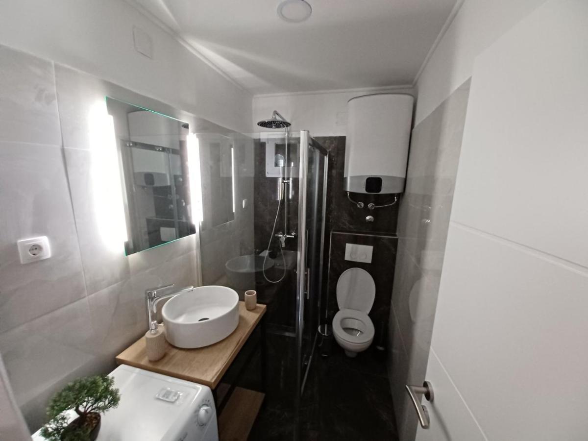 In The Centar Of Rijeka Apartment Exterior foto