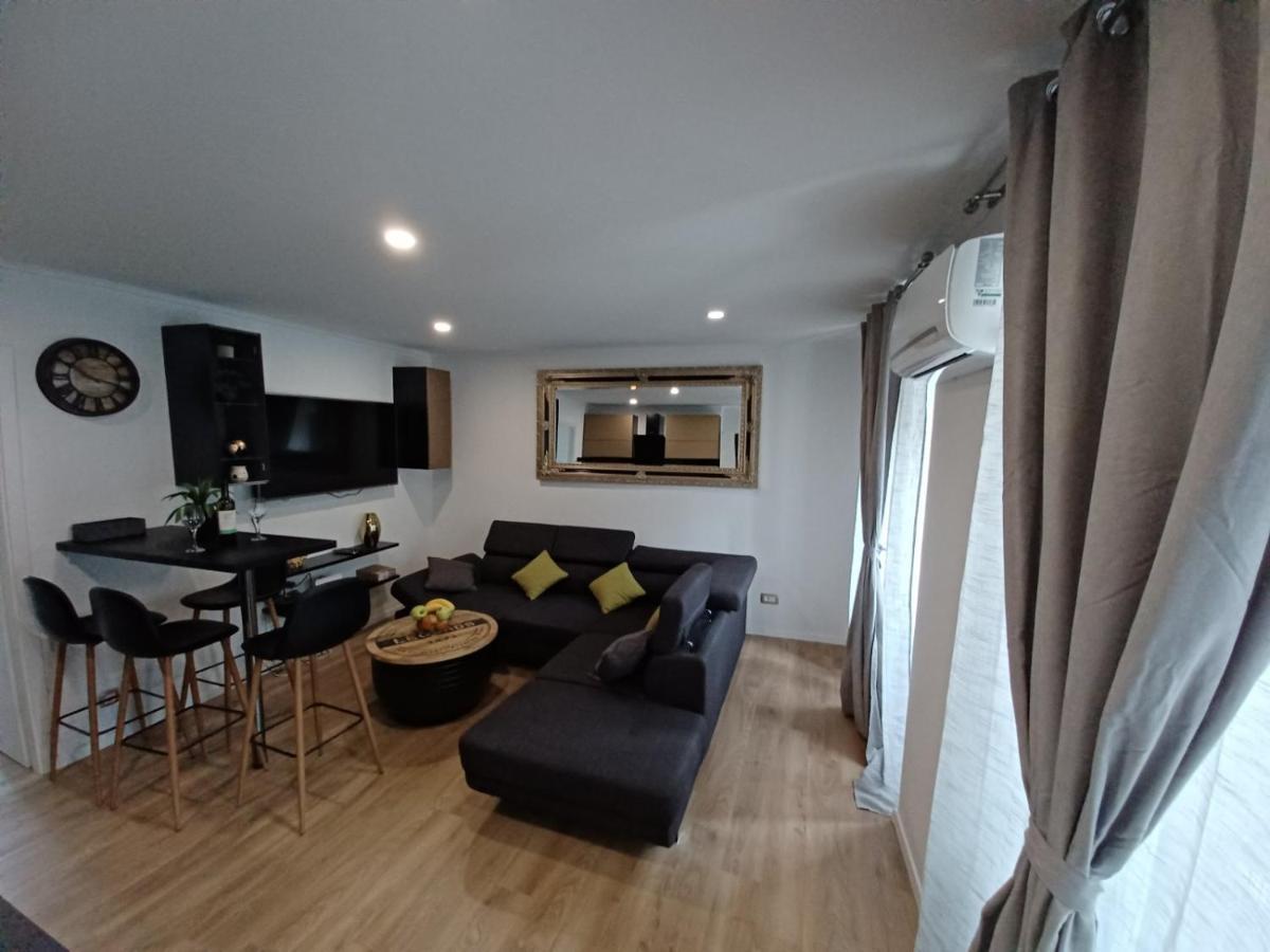 In The Centar Of Rijeka Apartment Exterior foto