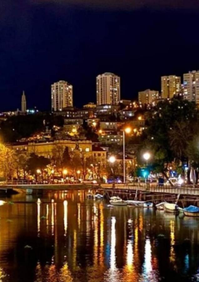 In The Centar Of Rijeka Apartment Exterior foto
